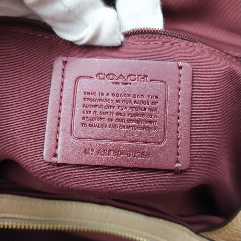 Coach Hallie Beige Leather 3 Compartments Shoulder Bag - Picture 12 of 16